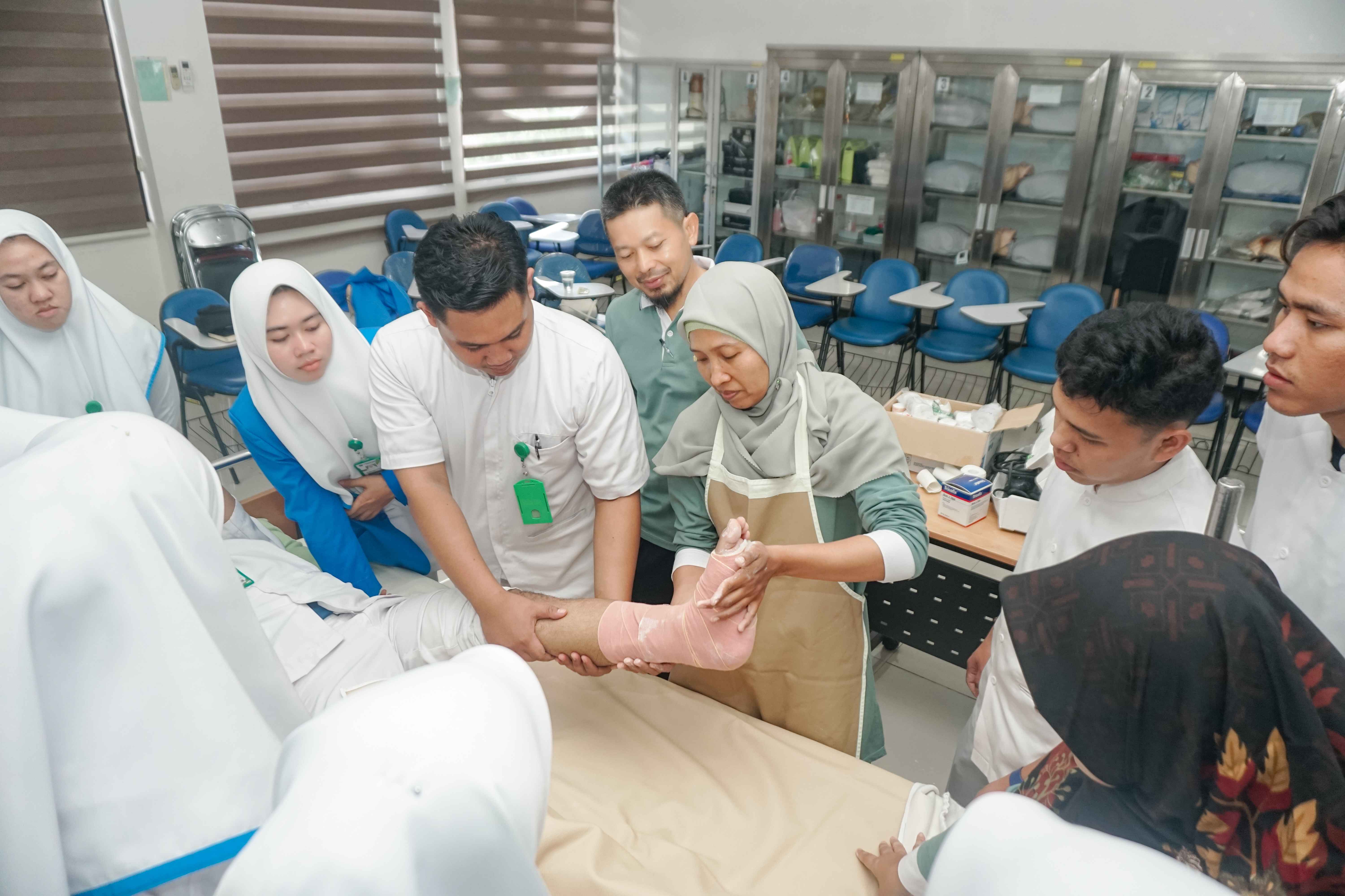 Workshop Asuhan Keperawatan Pasien Ortopedi Dengan Kasus Musculoskeletal Batch 2 