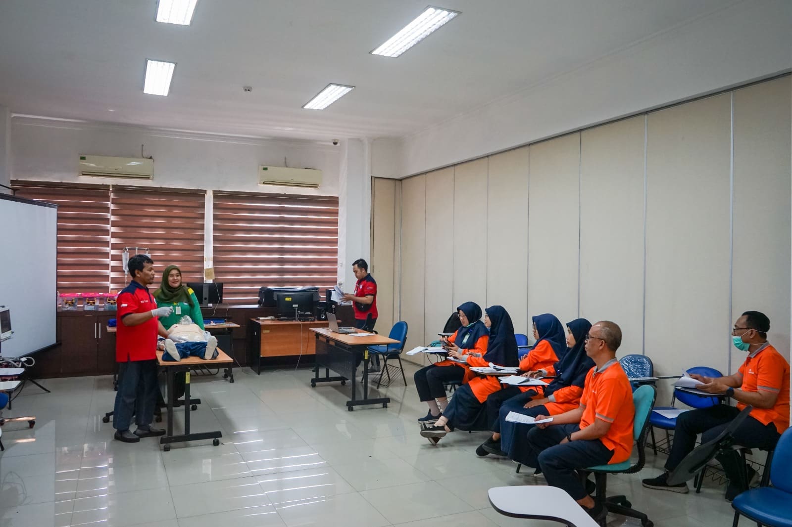 Pelatihan Emergency Nursing Intermediate Level