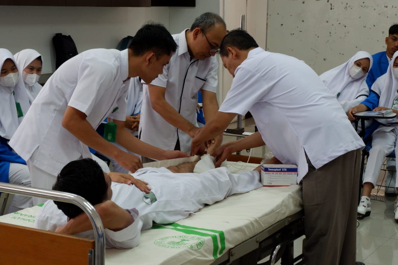 Pelatihan Keperawatan Ortopedi  Universitas Muhammadiyah Pringsewu Lampung 