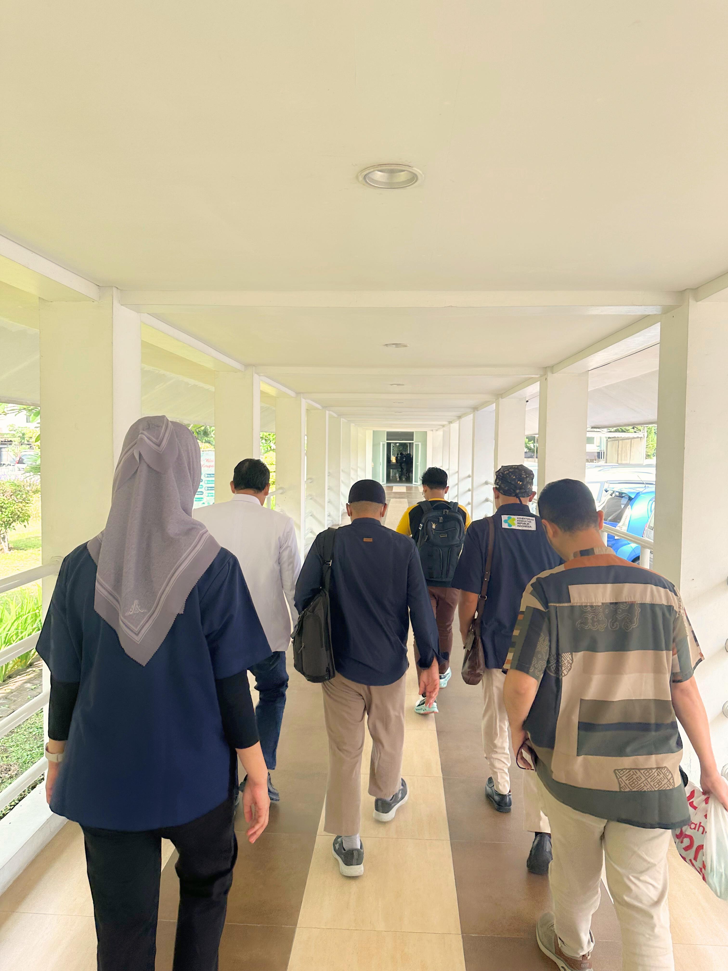 Kegiatan Visitasi dan Asistensi Supervisor Stase Bedah Dasar di RS Soeradji Tirtonegoro