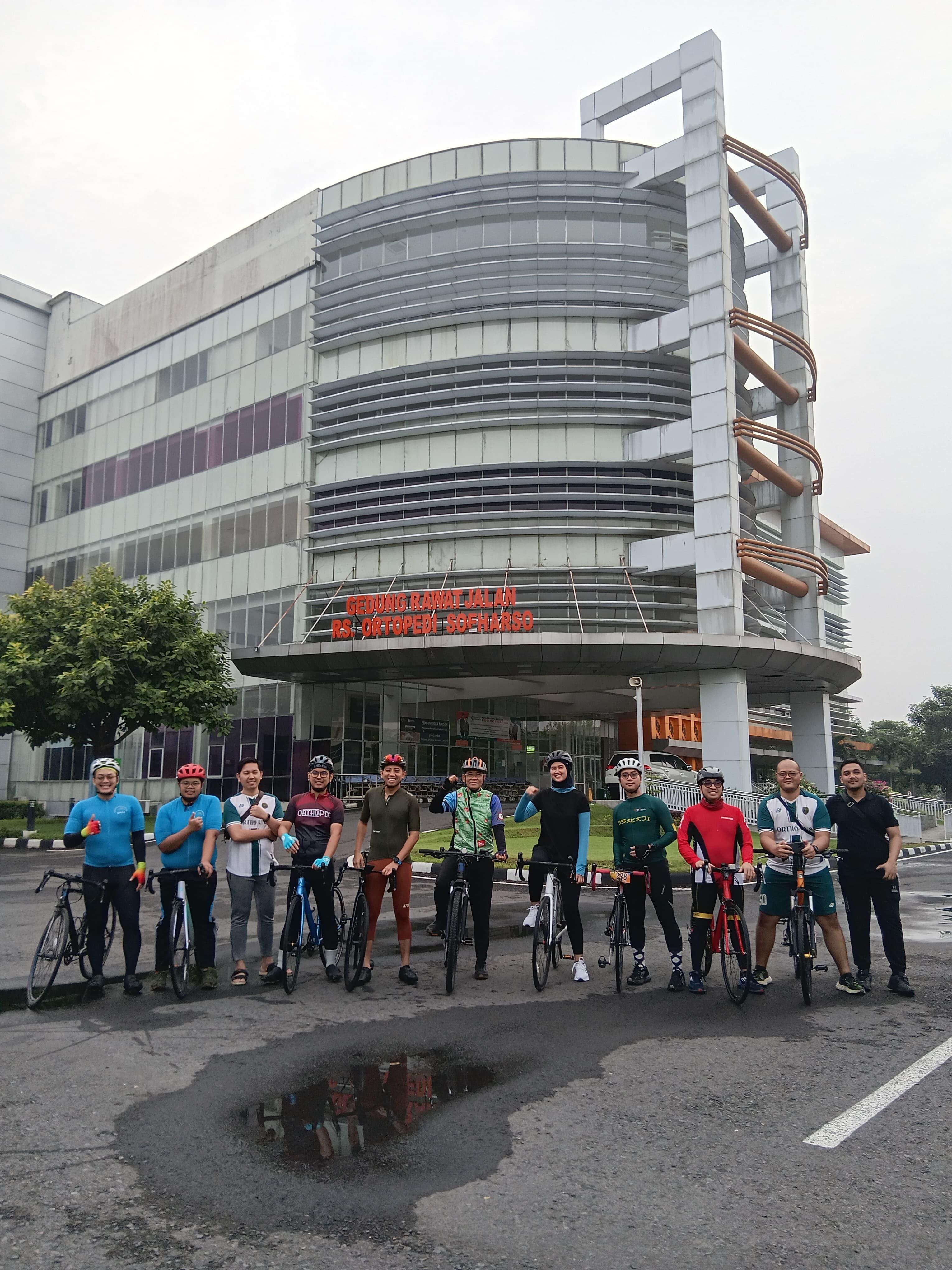Residen RSPPU dan Staf mengikuti Soeharso Cycling Club, Rute RSO Soeharso ke Malioboro Yogyakarta