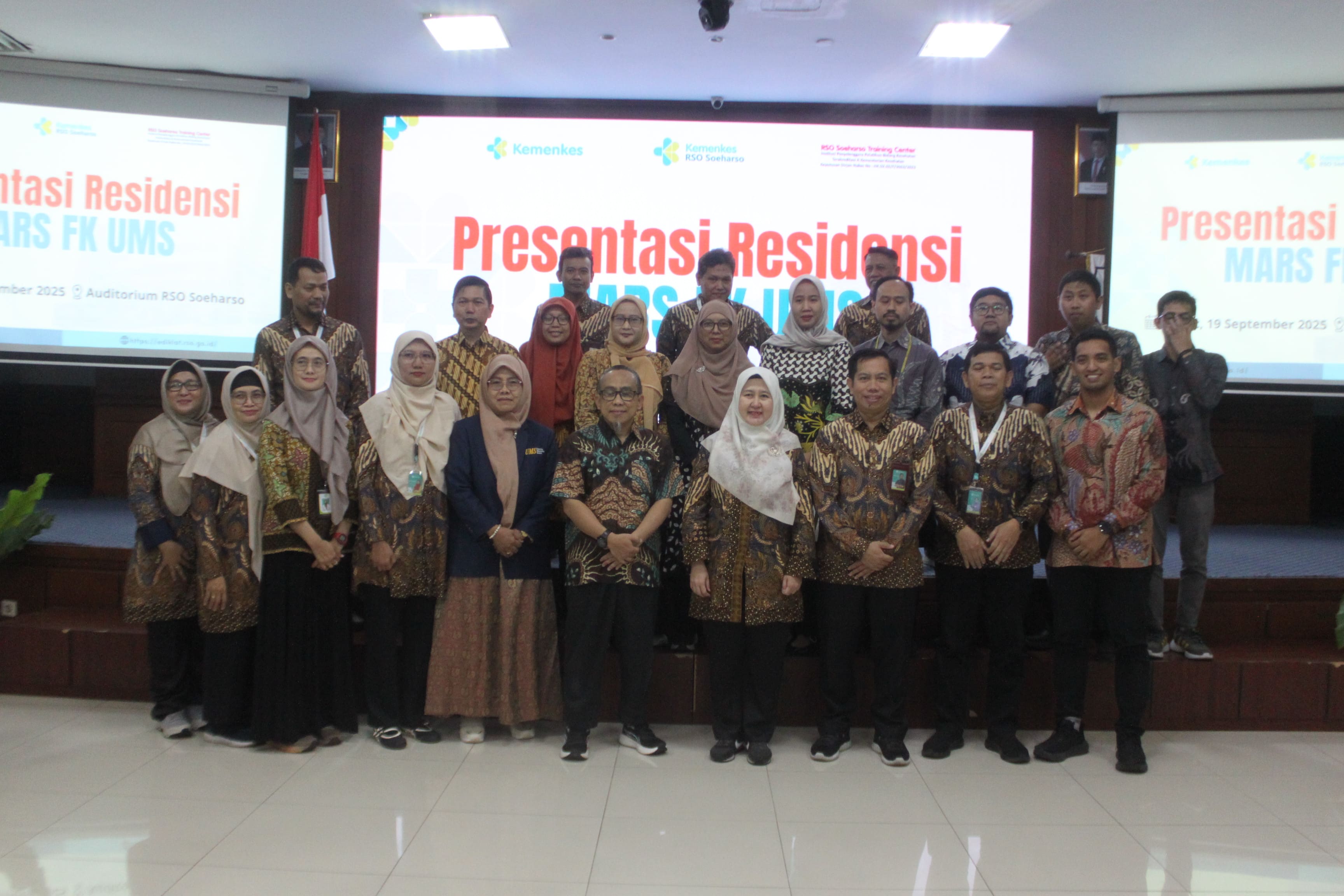 Presentasi Residensi MARS FK UMS di RSO Soeharso