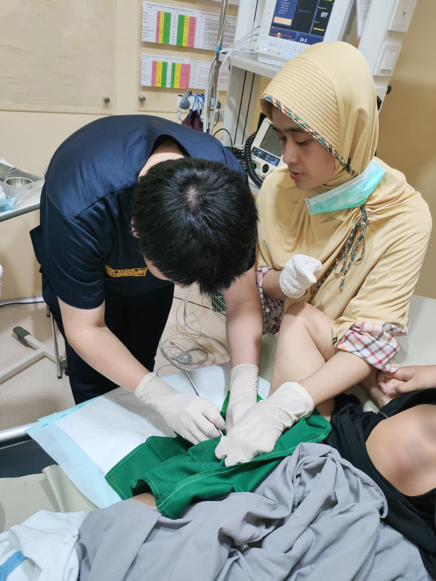 Supervisi Bed Side Teaching Pemasangan WSD