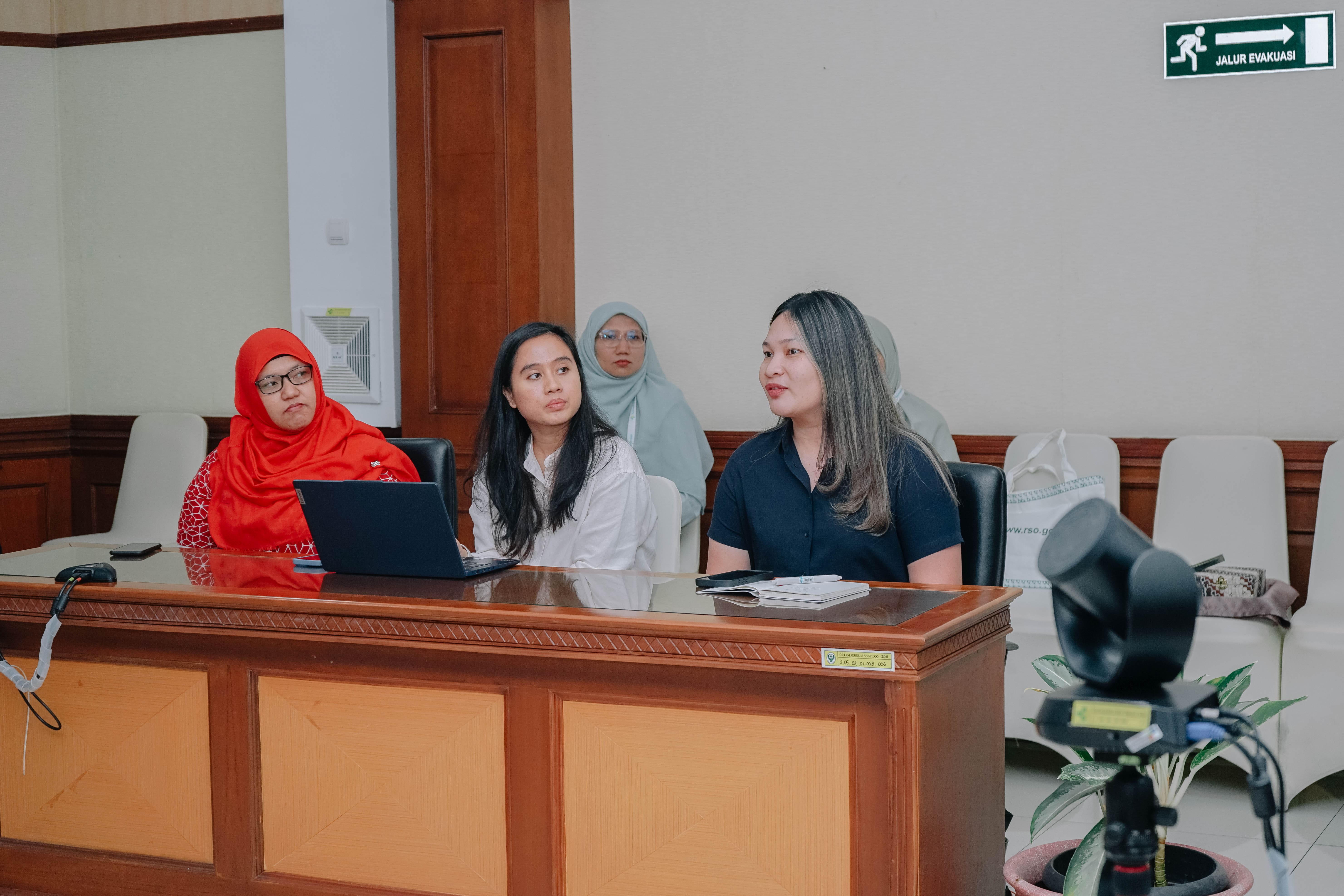 Kunjungan dari Yayasan Dokter Peduli RS Apung dalam Rangka Pengembangan Kerjasama Pelayanan dan Seba