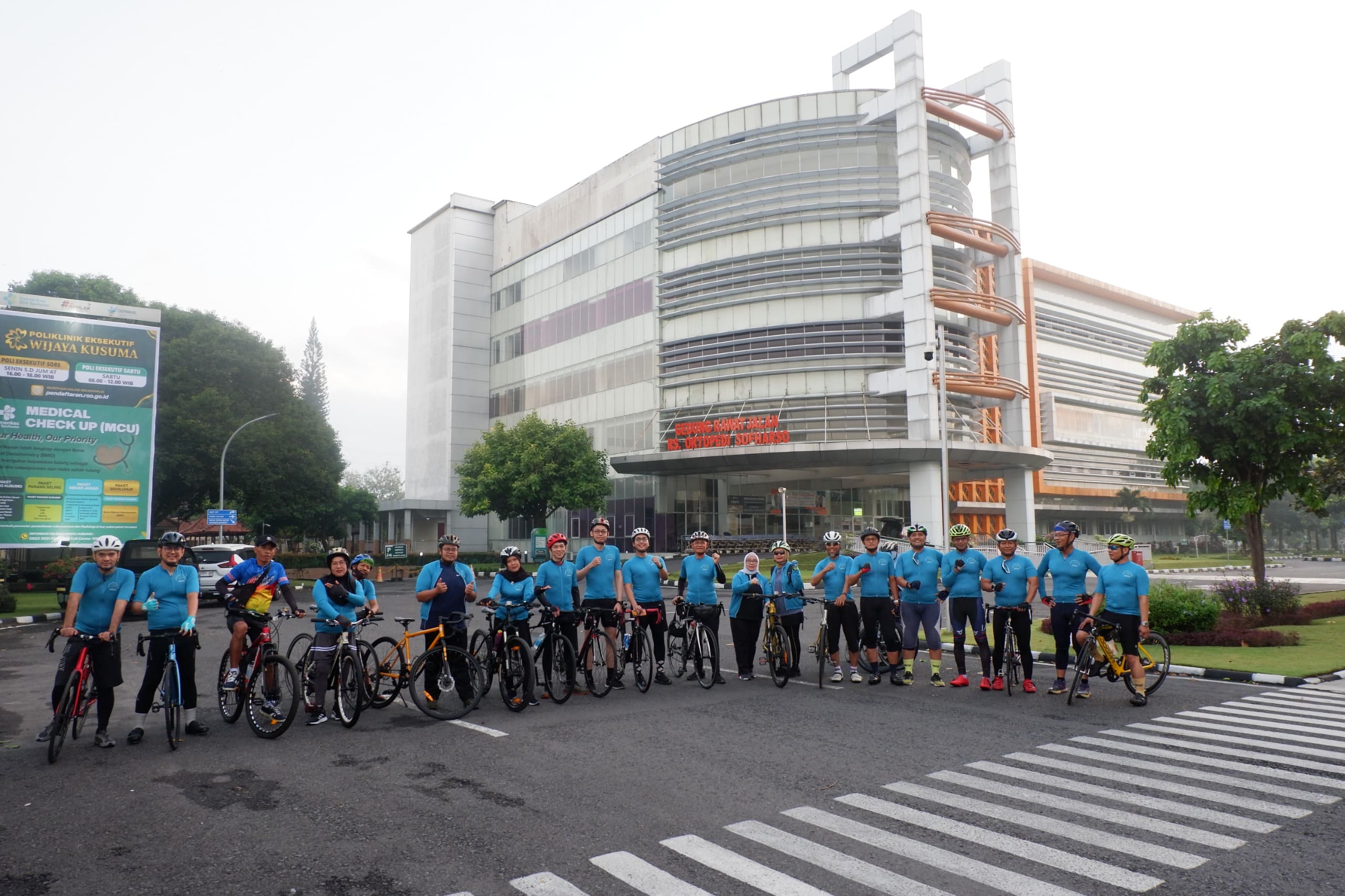 Gowes Bareng Soeharso Hospital Cycling Club