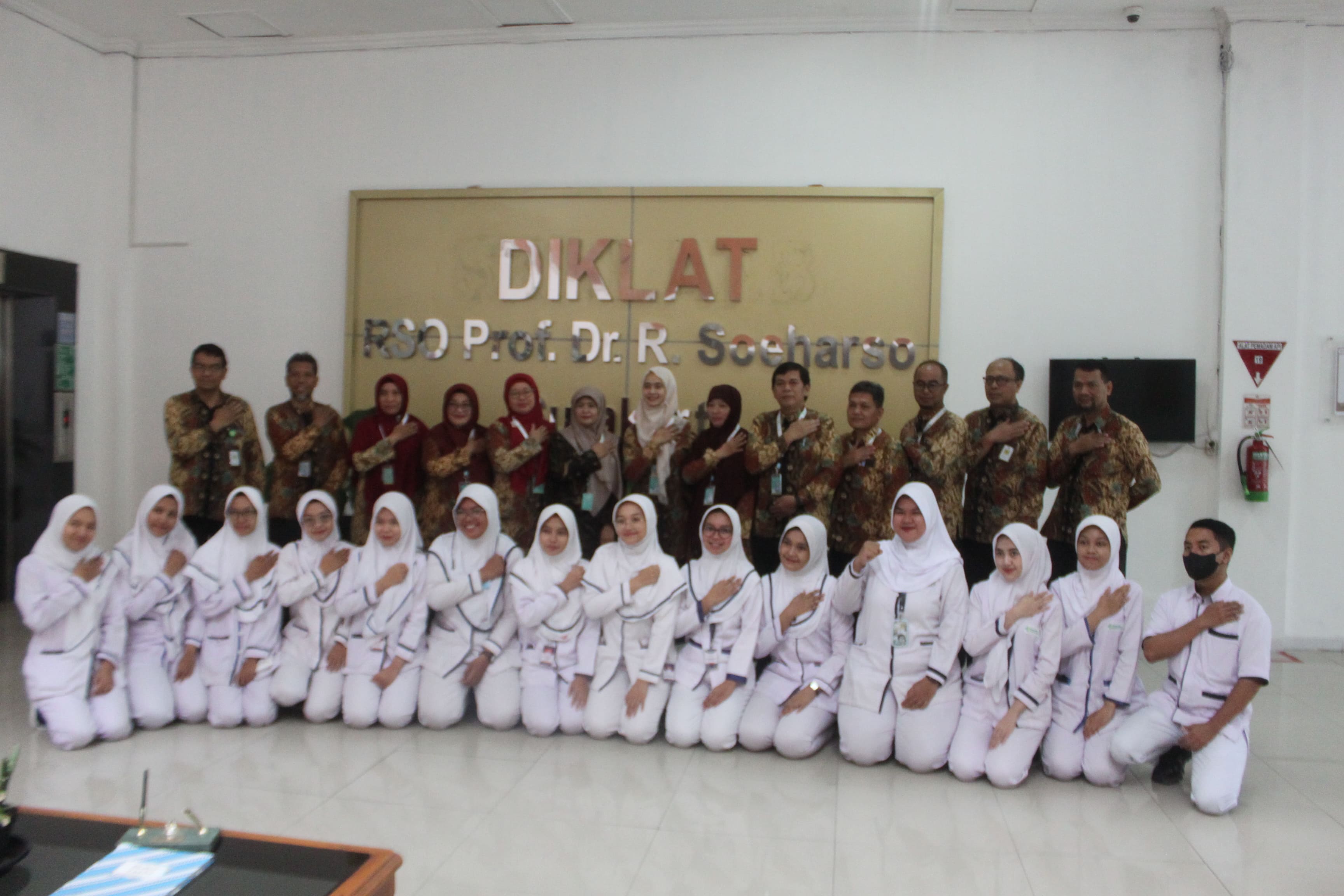 Serah Terima Mahasiswa Praktek Magang Integrasi Poltekkes Kemenkes Surakarta