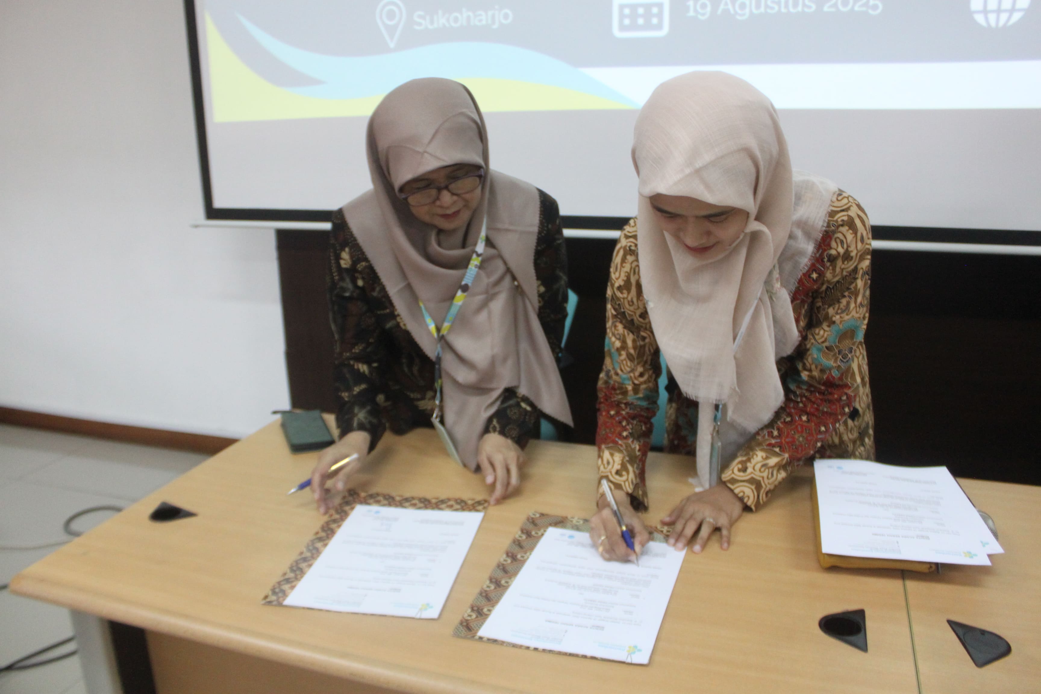 Serah Terima Mahasiswa Praktek Magang Integrasi Poltekkes Kemenkes Surakarta